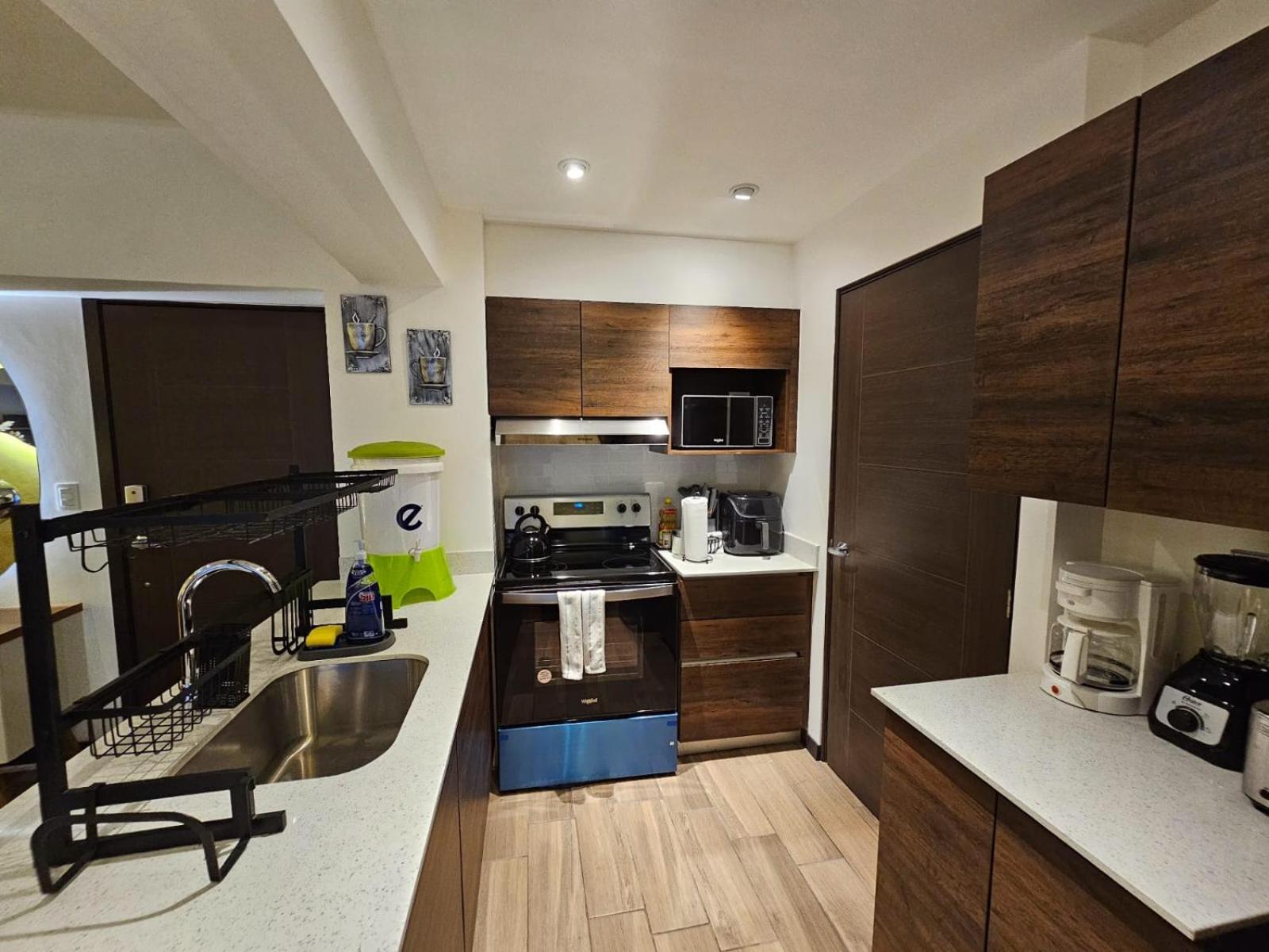 Torre Pamplona 102-nuevo Y Centrico-apartamento גואטמלה